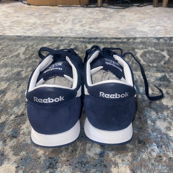 Men’s Reebok Classic Nylon Shoes - Picture 3 of 5